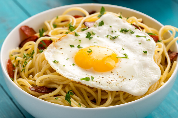 Spaghetti with Fried Eggs