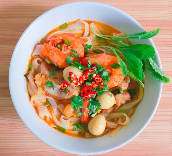 Street Food Noodle soup 